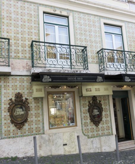 Tiled Shop