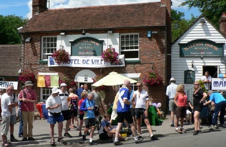 Le Tour Halfway House